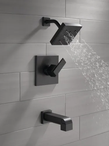 Miniatura 2 de Delta Faucet Ara 14 Serie T14467-SS - Juego alcachofa de ducha con pulverizador H2Okinetic, acero inoxidable (válvula no incluida), T14467-BL Mate