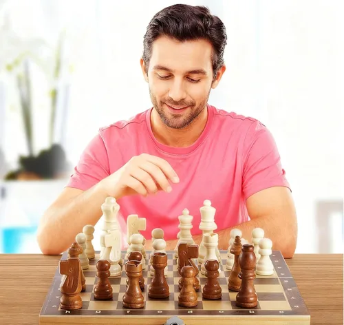 Miniatura 6 de Sumind Juego de 80 piezas de ajedrez de madera 2 en 1 hecho a mano con bolsa de almacenamiento con cordón, juego de ajedrez de madera, accesorios