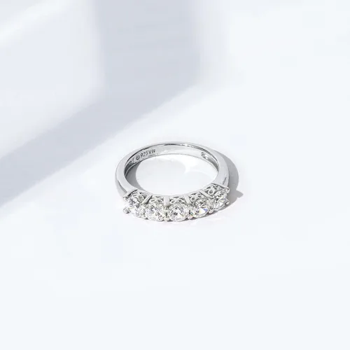Miniatura 5 de Tienda Collection Sterling Silver Five-Stone Ring set with Round Cut Infinite Elements Cubic Zirconia