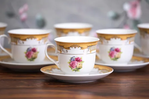Miniatura 3 de Juego de té de porcelana, 12 piezas, elegante diseño floral blanco con borde dorado – Platillos de 5.5 pulgadas, tazas de 6.5 onzas – para fiestas