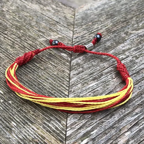 Miniatura 6 de Rumi Sumaq Pulseras de Orgullo y Bandera del País con Atadura de Tirón — Pulseras Macramé Trenzadas a Mano, Nudo de Pescado y Trenzadas Ajustables