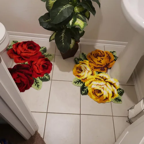 Miniatura 4 de UKELER Alfombras de baño con rosas rojas para baño, alfombras de área de flores suaves, antideslizantes, absorbentes, alfombra de baño de 27.5 x Rojo