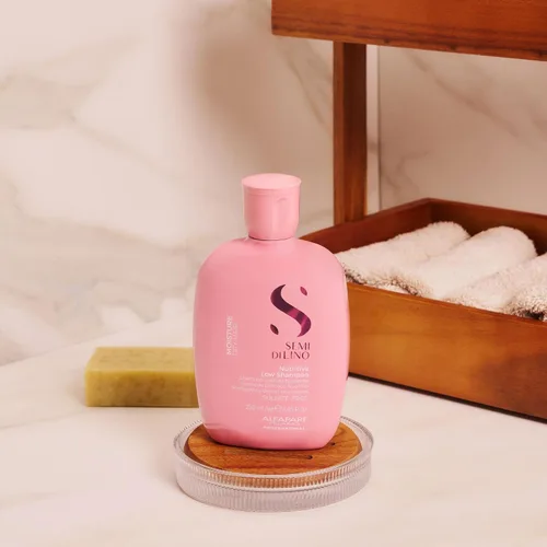 Miniatura 5 de Alfaparf Milano Semi Di Lino Champú Nutritivo Sin Sulfato Humectante para Cabello Seco - Sin Parabenos y Parafina - Seguro en Cabello Tratado