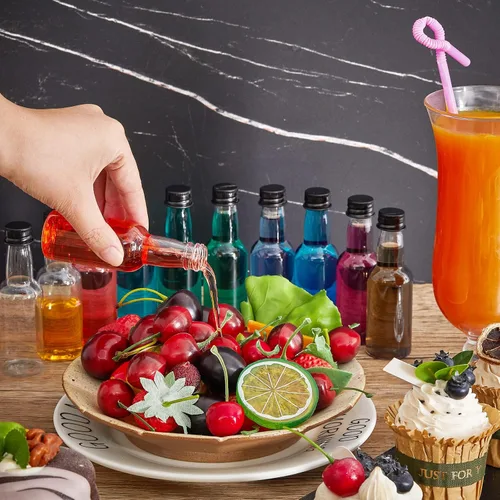 Miniatura 3 de Tessco 100 Piezas Botellas Pequeñas de Licor de Plástico Mini Botella de Aderezo para Ensalada Navidad Pequeños Chupitos de Alcohol con Tapa Vino