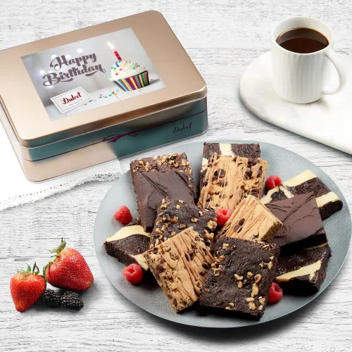Miniatura 10 de Dulcet Gift Baskets Surtido de brownie de chocolate gourmet, brownie de lata de brownie, delicioso pastel de queso, dulce de azúcar rocoso, ganache