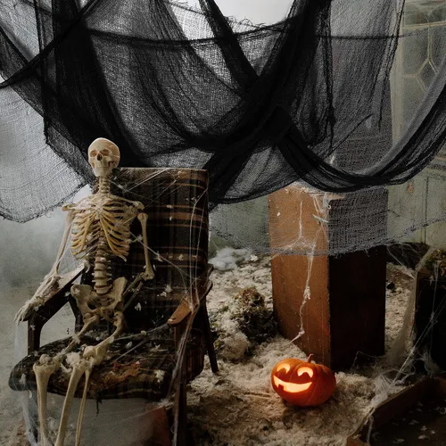 Miniatura 4 de Alpurple 6 piezas de tela espeluznante de Halloween, 30 x 72 pulgadas, tela espeluznante negra aterradora, tejido suelto y espeluznante gasa Negro