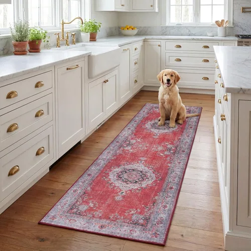 SAFAVIEH Tucson Collection - Alfombra lavable de 2 pies 6 pies x 8 pies, rojo y beige, antideslizante y fácil de limpiar, ideal para pasillo,
