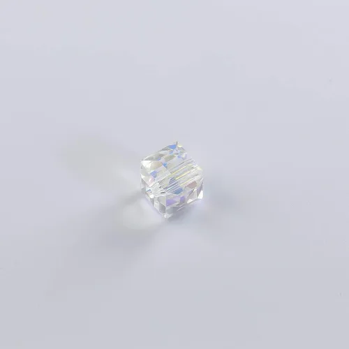 50 cuentas de cubo de cristal cuadradas de vidrio de 0.394 pulgadas (0.394 in), cuentas espaciadoras de cristal transparentes sueltas para collares,