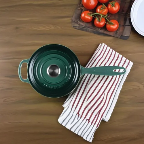 Miniatura 8 de Le Creuset - Cacerola esmaltada de hierro fundido con firma, 2.25 cuartos de galón, alcachofa Artichaut