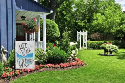 Miniatura 5 de AOYEGO Bandera de arpillera para jardín de doble cara con texto en inglés "Life Is Better At the Lakeside" (La vida es mejor en el lago) de tela