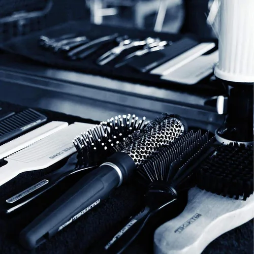 Miniatura 7 de Paul Mitchell Pro Tools 407 Styling Brush, Nylon Bristle Brush Creates a Variety of Hairstyles, For All Hair Types