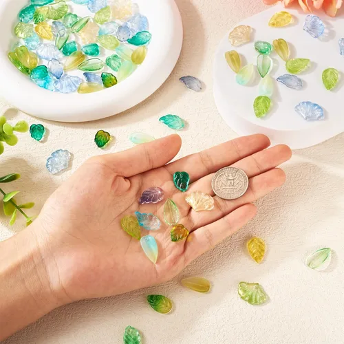 Miniatura 5 de Craftdady Dijes de cuentas de hojas de arce transparentes, colgantes colgantes de adorno para colgar, bonitos dijes para collares, pulseras, vidrio