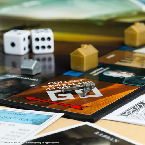 Miniatura 10 de Monopoly: Dune Juega como The Ducal Ring, Crysknife, Gom Jabbar y más Juego coleccionable con licencia oficial basado en The Movie Dune