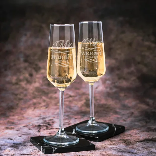 Miniatura 7 de Juego de 2 copas de champán personalizadas para boda, copas de champán personalizadas para novia y novio, señor señor, señora, apellido y fecha