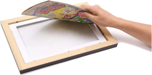 Miniatura 2 de Creative Picture Frames [8x12bk-w] Marco de cómic para coleccionistas con alfombrilla blanca, inserto para cómic de 6.6 x 10.1 pulgadas con soporte