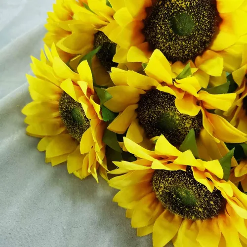 Miniatura 2 de Decoración de flores artificiales de girasoles de seda de 24" (1)
