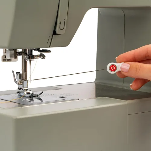 Miniatura 6 de SINGER Enhebrador de agujas para máquina Serger - Mango extra largo