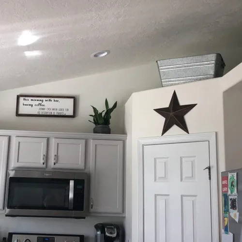 Miniatura 5 de EBEI Decoración de pared para el hogar de 12 pulgadas con diseño rústico de granero, estrella de metal
