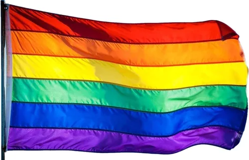 US Flag Factory Bandera arcoíris de 3 x 5 pies (rayas cosidas) para exteriores SolarMax nailon – Orgullo gay lesbiana LGBT – Resistente a la