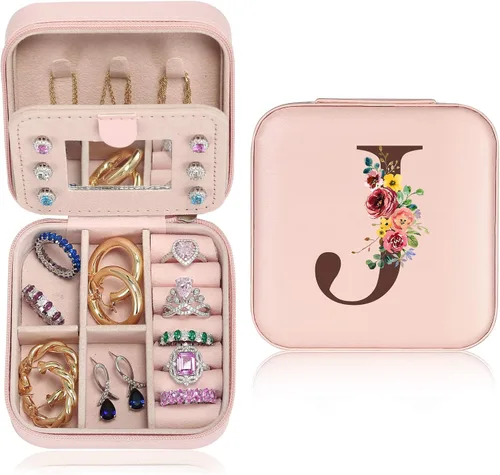 Parima Regalos de cumpleaños para mujeres, adolescentes y niñas Pequeño joyero organizador de viaje con inicial, caja de joyería personalizada para