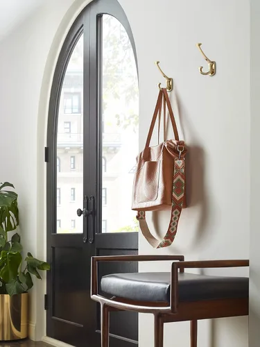 Miniatura 3 de Amerock H37004CZ Gancho de pared decorativo Vicinity de triple punta Gancho en bronce champán para abrigos, sombreros, mochilas, bolsos