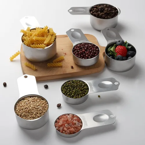 Miniatura 7 de Juego de 7 tazas medidoras de acero inoxidable apilables y resistentes para ingredientes secos y líquidos plateado