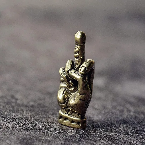 Miniatura 8 de Estatua erecta de mano de latón con dedo medio, estatua de bolsillo de mano de cobre, decoración de escritorio para el hogar