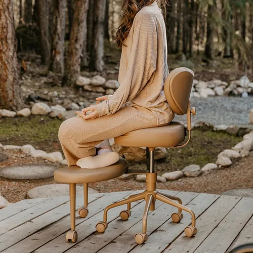 Miniatura 13 de Silla de escritorio extragrande, para sentarse con piernas cruzadas, con cojín de respaldo y reposabrazos ajustables, fabricada en tela, con ruedas
