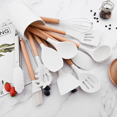 Miniatura 7 de 1 cucharón de sopa de silicona blanca con mango de madera, utensilios de cocina resistentes al calor, cuchara grande antiadherente para servir 1