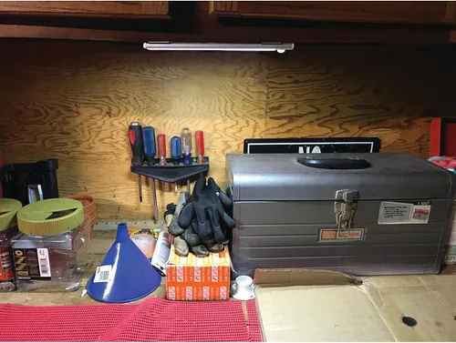 Miniatura 6 de Performance Tool Luz de trabajo con sensor de movimiento de grado profesional 715 con batería recargable y múltiples ajustes de salida para una
