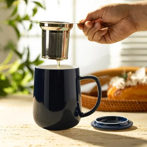 Miniatura 5 de Sweese Taza de té de porcelana de 20 onzas con infusor y tapa, taza de té grande para té suelto, apta para microondas y lavavajillas, aislada, Azul