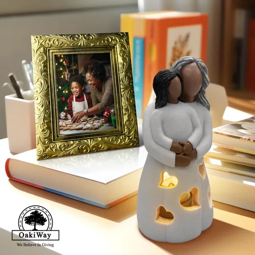 Miniatura 8 de Estatua de Portavelas Pintada a Mano Abuela-Nieta con Vela LED Parpadeante Ideas Únicas de Regalo de Nana para Navidad, Regalo de Cumpleaños