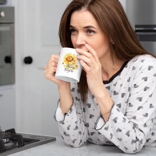 Miniatura 4 de Taza personalizada para amantes de los girasoles con nombre, regalos personalizados para amantes de las flores, taza de café de cerámica