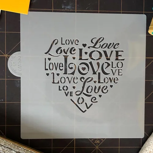 Miniatura 3 de Plantilla de galletas y manualidades Love Saying de Designer Stencils