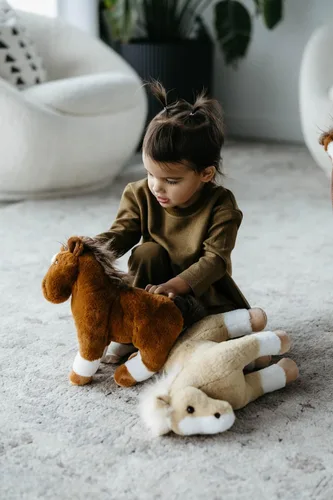 Miniatura 3 de The Petting Zoo Peluche de caballo Palamino de pie, regalos para niños, animales salvajes de corral Onez, juguete de peluche de caballo Palamino, 12
