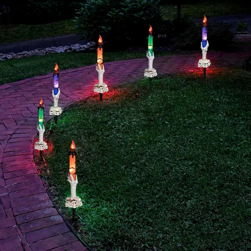 Miniatura 7 de Hourleey Decoraciones de Halloween, paquete de 5 velas de calavera con estacas, funciona con pilas, impermeable, decoración de camino