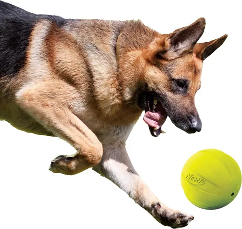 Miniatura 6 de Nerf Dog - Juguete de pelota de goma para perros con silbato, ligero, duradero y resistente al agua, diámetro de 4 pulgadas para razas medianas