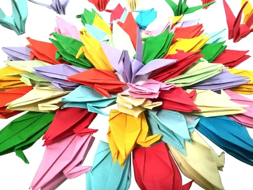 Kingsnow 100 grúas de papel de origami multicolor, plegadas a mano, para bodas, fiestas, baby shower, decoración de fondo, símbolo de amor,