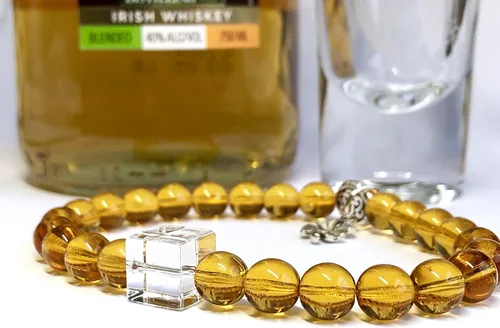Miniatura 2 de Irish Whiskey Lover Bracelet in 2 Styles With Celtic Knot and Optional Shamrock Charm - Couples' Quartz and Glass Bracelet - Custom Sized for a