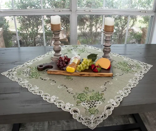 Miniatura 2 de Linens, Art and Things Mantel pequeño bordado con hojas verdes sobre tela verde antiguo, mantel pequeño, bufanda de 33 pulgadas, tapete cuadrado