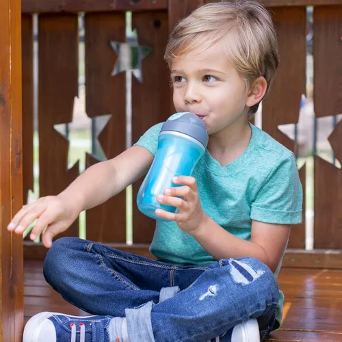 Miniatura 2 de Chicco Taza con tapa abatible y popote 9oz Taza para bebés con aislamiento, cuenta con popote de silicona suave Válvula a prueba de derrames