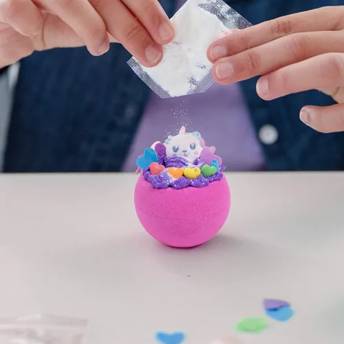 Miniatura 3 de Sugar Bombs by Horizon Group USA, diseña y decora tu propia bomba efervescente temática Kawaii. Fizz en cuenco para revelar un regalo sorpresa