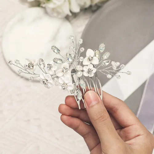Miniatura 8 de Unicra Peine de pelo de novia plateada con flores para novia, accesorios para el cabello con diamantes de imitación brillantes, joyería para mujeres