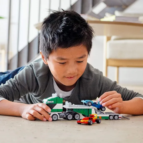 Miniatura 3 de LEGO Creator 31113 - Kit de construcción 3 en 1 para transportador de autos de carreras, es un gran regalo para niños que aman los juguetes