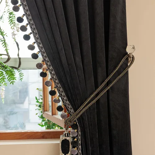 Miniatura 4 de Cortina Helen de lujo con pompones para sala de estar de terciopelo opaco, juego de 2 paneles Negro
