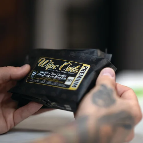 Miniatura 5 de Wipe Outz Toallas negras para tatuajes – Toallitas secas de alta calidad para tatuajes y cuidados posteriores de PMU – Toallitas suaves