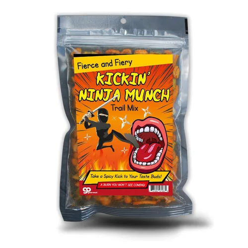 Kickin' Ninja Munch Spicy Trail Mix - Divertido diseño ninja - Regalos comestibles para hombres - Mezcla picante, fabricado en los Estados Unidos