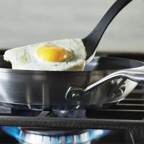 Miniatura 8 de KitchenAid - Cacerola de acero inoxidable cepillada base de 3 capas con tapa