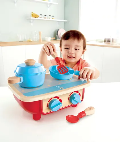 Miniatura 5 de Hape Juego de cocina para niños pequeños Juego de cocina de madera de 6 piezas, juego de cocina con estufa de juguete, sartén, cuchara, espátula