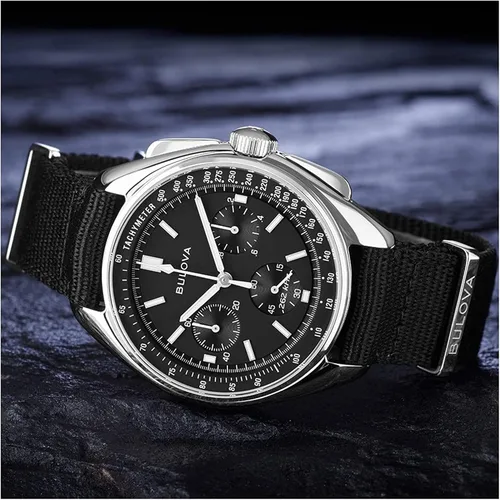Miniatura 5 de Bulova Hombre Archive Series Lunar Pilot Cronógrafo de 6 manecillas de acero inoxidable de cuarzo de alto rendimiento, correa NATO negra y cristal